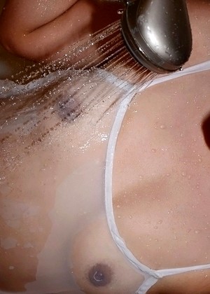 free sex pornphotos 8thstreetlatinas Coco Valentina Old Shower Jada