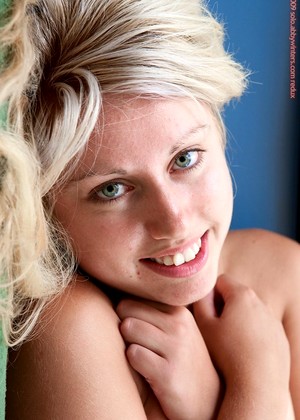 free sex pornphoto 11 Abbywinters Model 3gpmaga-blonde-blow abbywinters