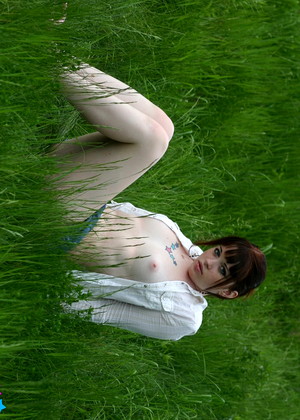 free sex pornphoto 6 B Rbi molly-undressing-call b4rbi3