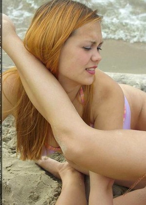 free sex pornphotos Babesfight Babesfight Model Romantik Lesbian Fight Shows