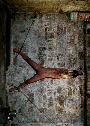 free sex pornphoto 4 Mirela jade-fingering-www-wapdam bdsmprison