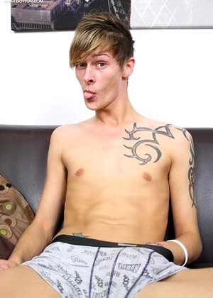 free sex pornphoto 2 Connor Levi sekx-tattooed-amateur-gay-xxx-booty bfcollection