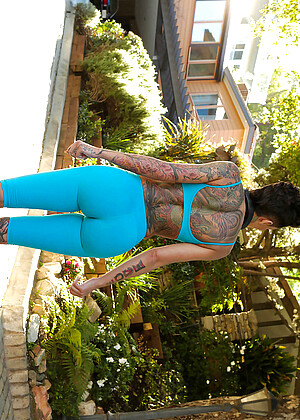 Bigbuttslikeitbig Bella Bellz Siri Yoga Pants Nude 70s