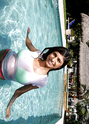 free sex photo 11 Mia Khalifa grab-wet-pornolaba bigtitcreampie