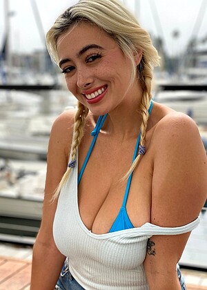 free sex photo 10 Chloe Surreal more-brunette-breast bjraw