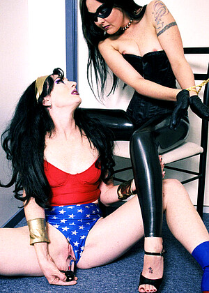 free sex pornphoto 8 Saphire Natasha holiday-high-heels-tlanjang-bugil blackfoxfetish