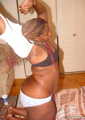 free sex pornphoto 12 Queenie timelivesex-chubby-tawny blackmama