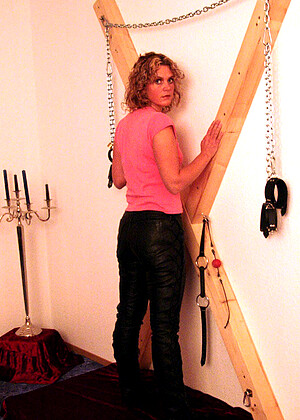 free sex pornphoto 9 Blonde Lea hair-boots-breast-pics boundstudio