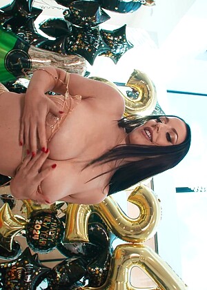 free sex pornphoto 8 Angela White Manuel Ferrara beautyandbraces-curvy-newhd-pussy brazzersnetwork