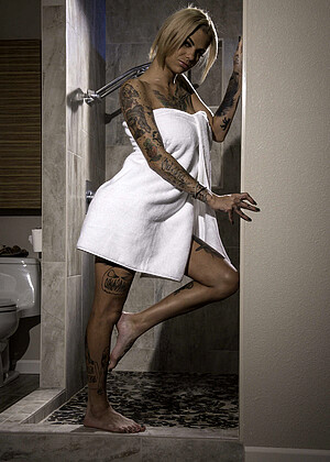 free sex pornphoto 4 Bonnie Rotten Small Hands hotwife-ass-primecurves brazzersnetwork