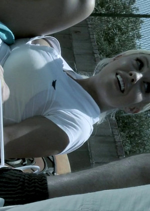 free sex pornphoto 8 Britney Amber spgdi-tits-porn-videogosexy brazzersnetwork