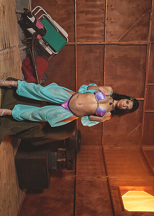 free sex pornphoto 7 Gina Valentina Justin Hunt allwoods-legs-xxxx-indian brazzersnetwork