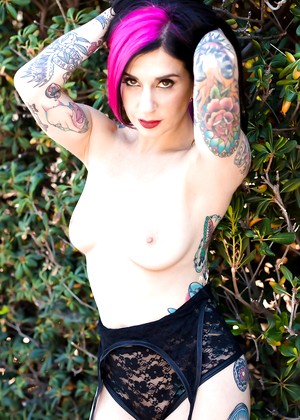 free sex pornphoto 14 Joanna Angel cupcake-spreading-devils burningangel