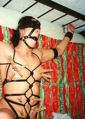 free sex pornphoto 5 Chantal kickass-pussy-xlxx-doll clubleatherrestrained
