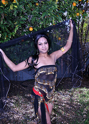 free sex pornphoto 19 Ashawrya 1xon1model-indian-pussy-x currycreampie