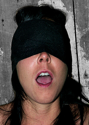 free sex pornphoto 3 Devaun Julie Night bufette-brunette-dripping-pussie devicebondage