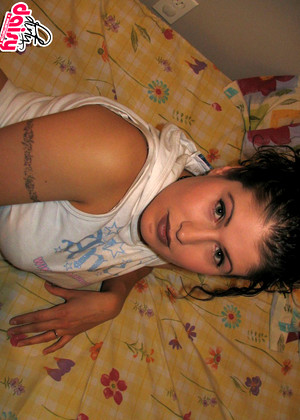 free sex pornphoto 11 Dirtydaisy Model raeleenryderpornpics-amateur-faty dirtydaisy