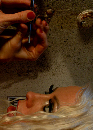 free sex pornphoto 4 Alani Pi Lorelei Lee insane-blonde-hot-brazzers electrosluts