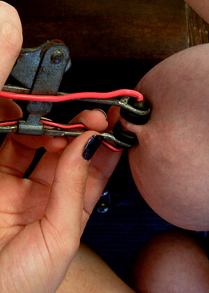 free sex pornphoto 16 Lea Lexis Penny Pax rain-bondage-english electrosluts