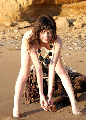 free sex pornphoto 20 Lusi bubbly-beach-asstr eroticbeauty