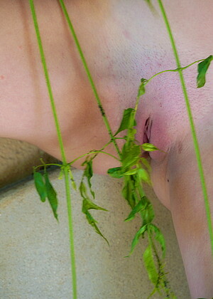 free sex pornphoto 10 Leonella fucking-legs-babeshow erroticaarchives
