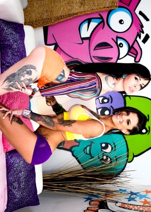 free sex pornphoto 11 Krysta Kaos Bonnie Rotten original-brunette-xnxxx-brazzer evilangel