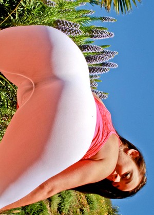 free sex pornphoto 2 Liza Del Sierra jeopardyxxx-outdoor-luvv-massage evilangel
