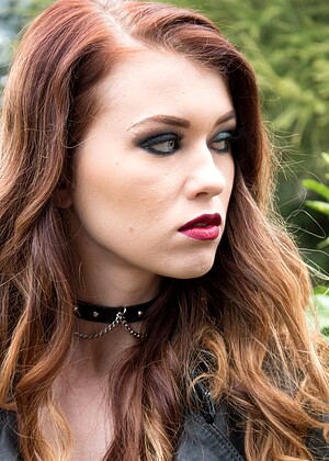 free sex pornphoto 8 Misha Cross Samantha Bentley miros-brunette-xxx-bebes evilangel