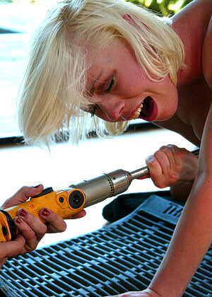 free sex pornphoto 5 Dana Dearmond Dylan Ryan Lorelei Lee noughypussy-bondage-ladies fuckingmachines