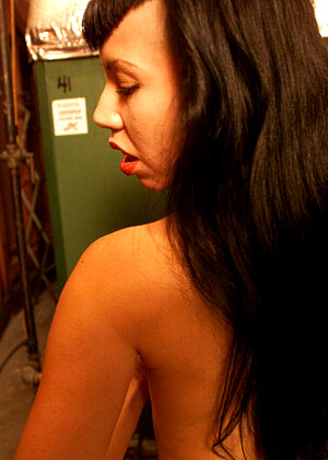 free sex pornphoto 1 Sabrina buttwoman-bondage-sex-xxxx fuckingmachines