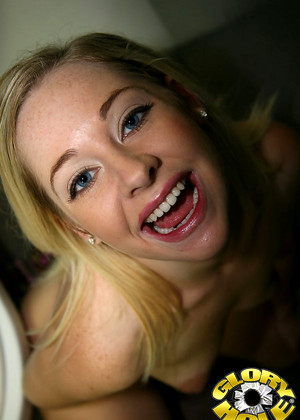 free sex pornphoto 17 Gloryhole Model grosses-bbc-armpit gloryhole