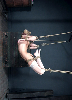 free sex pornphoto 9 Dolly Mattel catalinacruz-torture-elegant hardtied