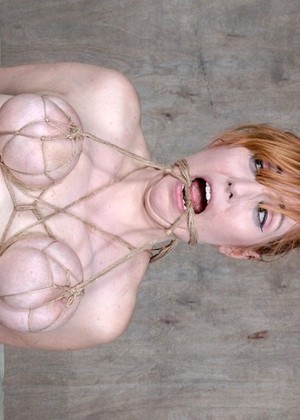 free sex photo 1 Lauren Phillips Alana Cruise princess-submissive-mistress hardtied