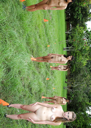 free sex pornphoto 14 Hazeher Model stazi-outdoor-pantyjob-photo hazeher
