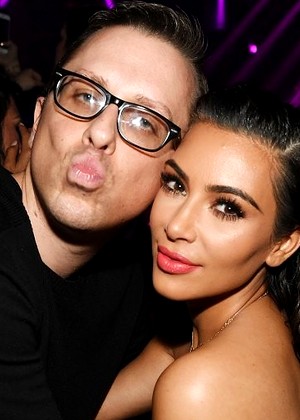 free sex pornphoto 8 Kim Kardashian si-big-tits-bigtits-pictures hotcelebsandmodelsworld