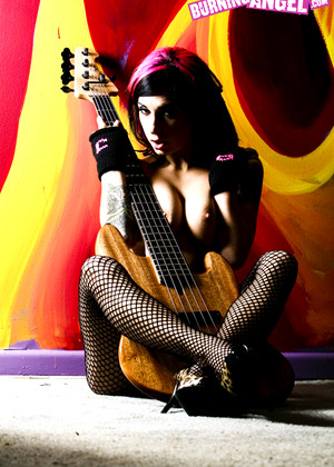 free sex pornphoto 1 Joanneangel Model sexually-goth-little-puffy joanneangel