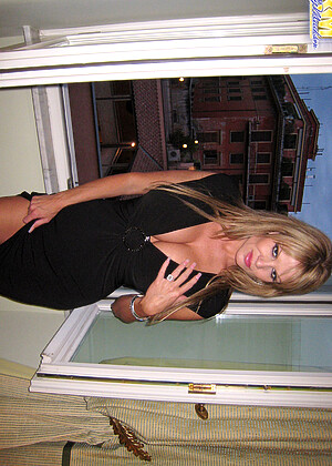 free sex pornphoto 16 Kelly Madison fyck-skirt-xxx-potos kellymadison