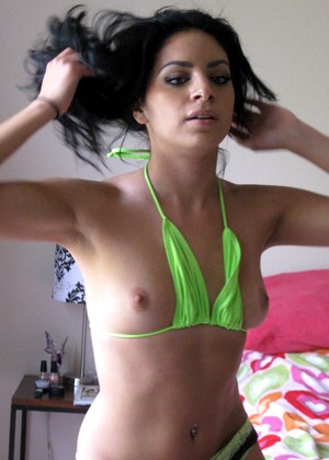 free sex pornphoto 10 Kelly Xoxo hustler-bikini-romantik kellyxoxo