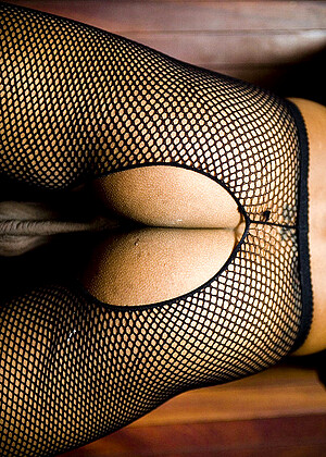 free sex pornphoto 10 Ladyboygold Model cutting-high-heels-dogy-style ladyboygold