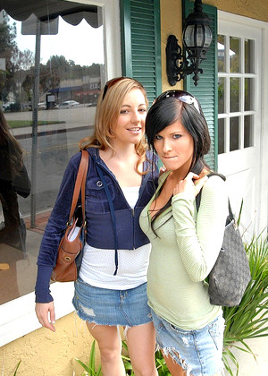 free sex pornphoto 1 Lesbianteenhunter Model cerampi-teen-18xxx lesbianteenhunter