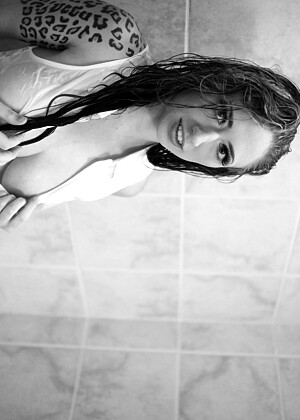free sex pornphoto 16 Lily Xo wechat-solo-allens lilyxo