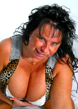 free sex pornphotos Maturenl Maturenl Model Pising Dildos Sexy Mom