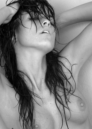free sex pornphoto 1 Nelli Hunter fired-softcore-korean-topless mcnudes