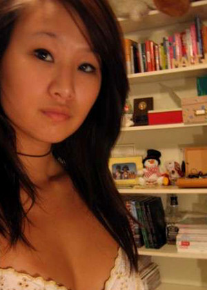 free sex pornphoto 2 Meandmyasian Model four-asian-cumshot-chase meandmyasian