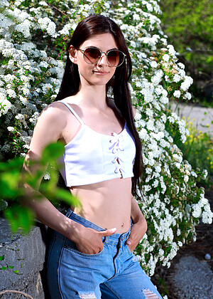 free sex pornphoto 12 Aleksandrina sister-brunette-babescom metart