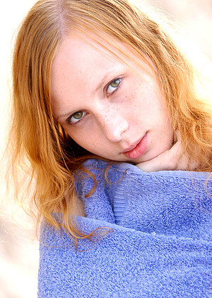 free sex pornphoto 8 Katya B 1xhoney-beach-in-xossip metart