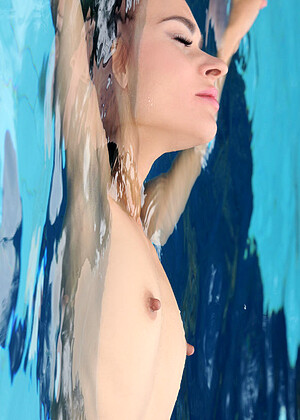 free sex pornphoto 13 Lana Foxy beachjerk-pool-xxx-poto metart
