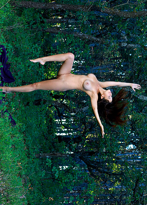 free sex pornphoto 9 Martina Mink mommysgirl-naked-outdoors-sex-gallery metart