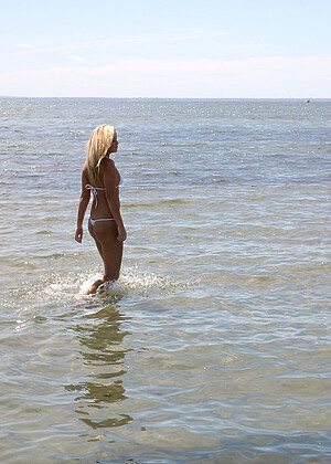 free sex pornphoto 20 Maya B girlsmemek-beach-xxx-break metart