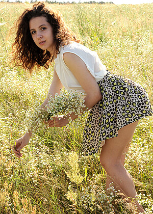 free sex pornphoto 11 Melissa Maz fiercely-solo-juicy-pussy metart